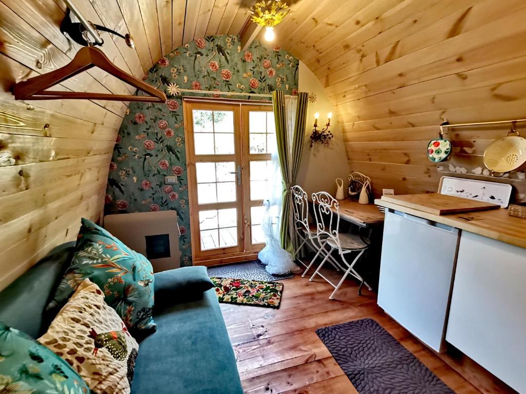 Tiny Cottage CASA UCCELLO 1