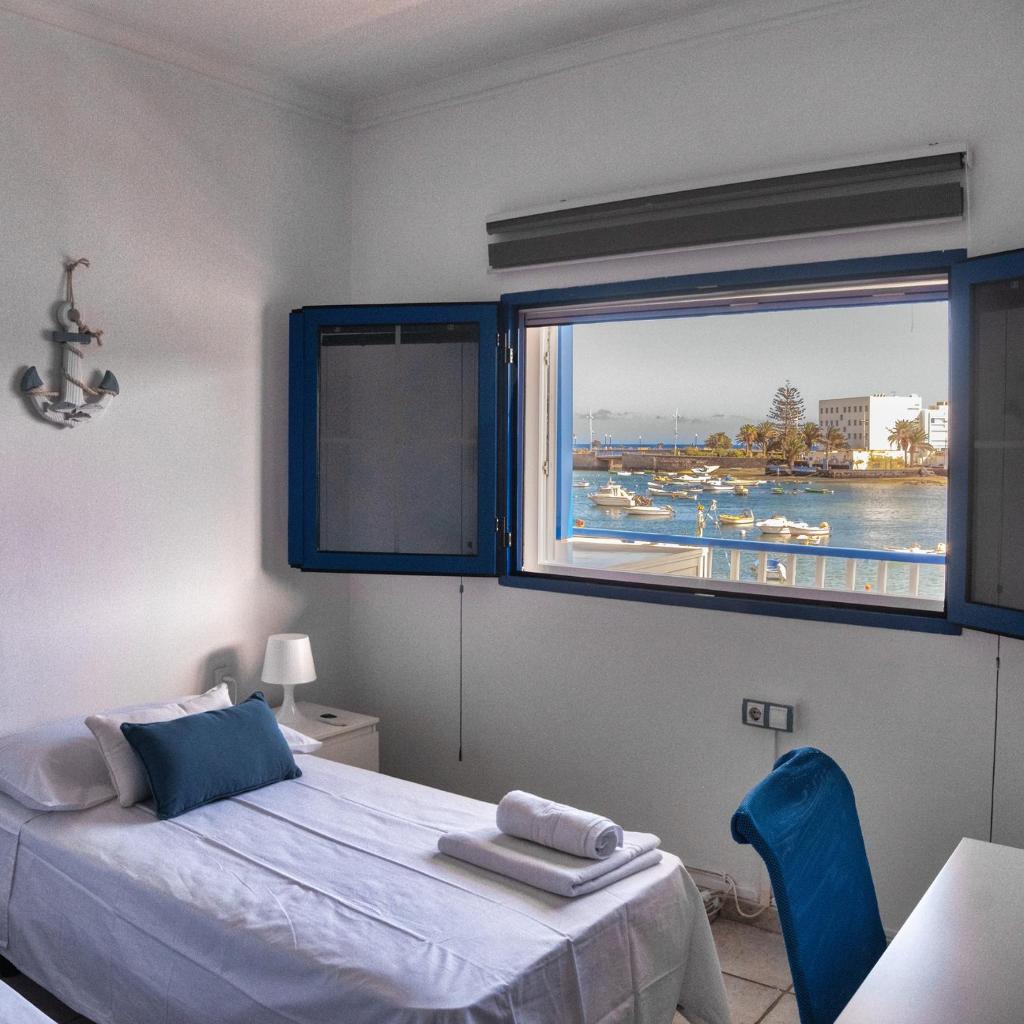 Casa Jolatero Ventana al Charco - By Lanzarote Vacation Homes 2