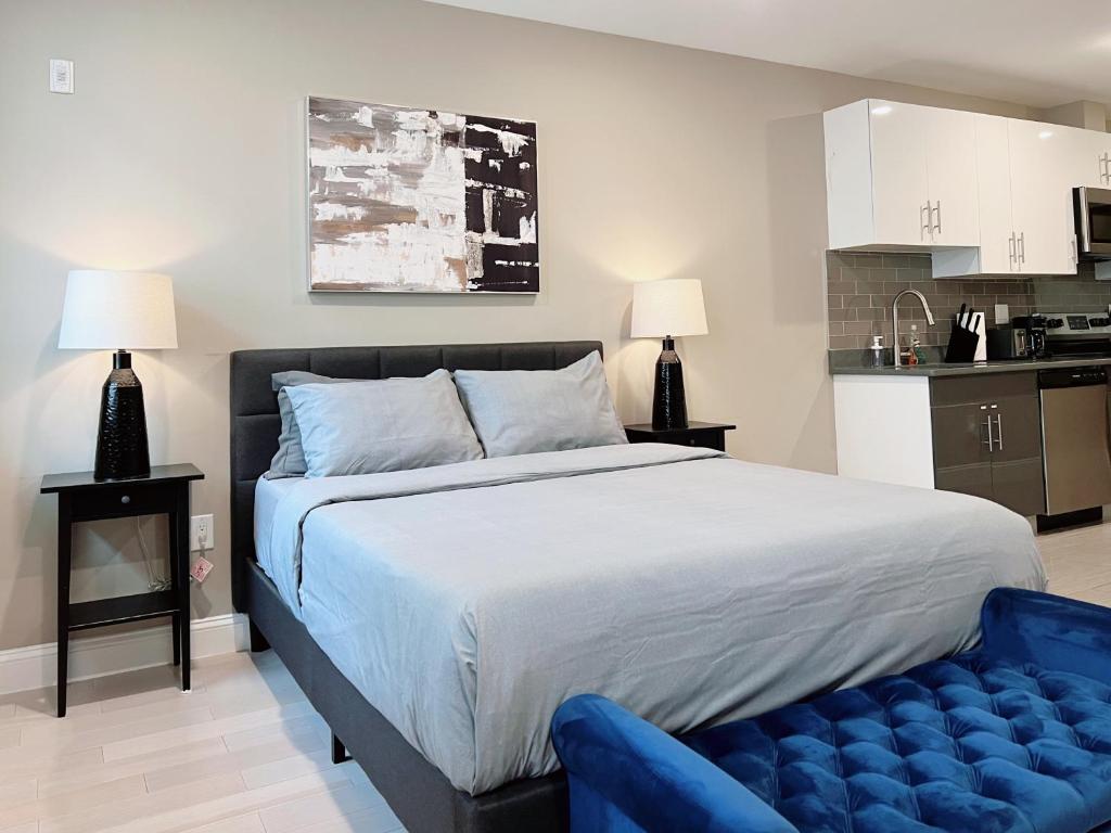 Stay at Luna on Callowhill Image