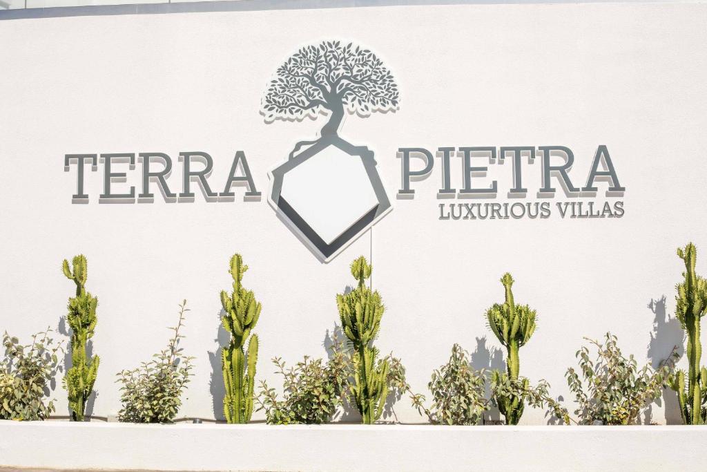 Terra Pietra Luxury Villas & Suites 6