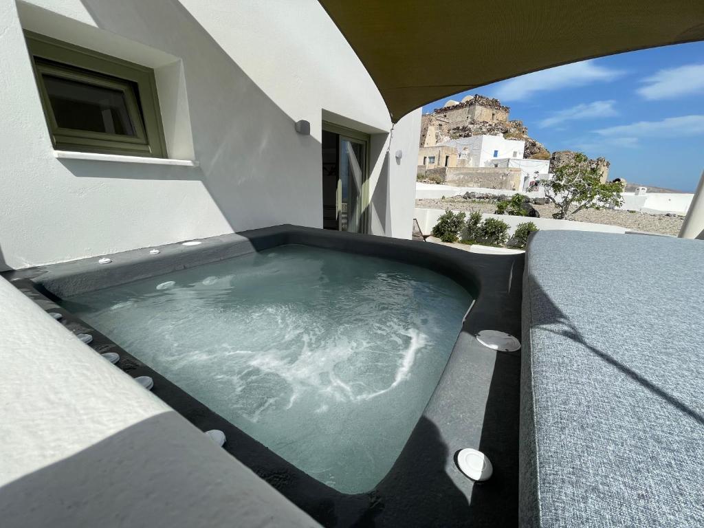 VILLA DI CAPO - Santorini Old Winery Luxury Villas 4