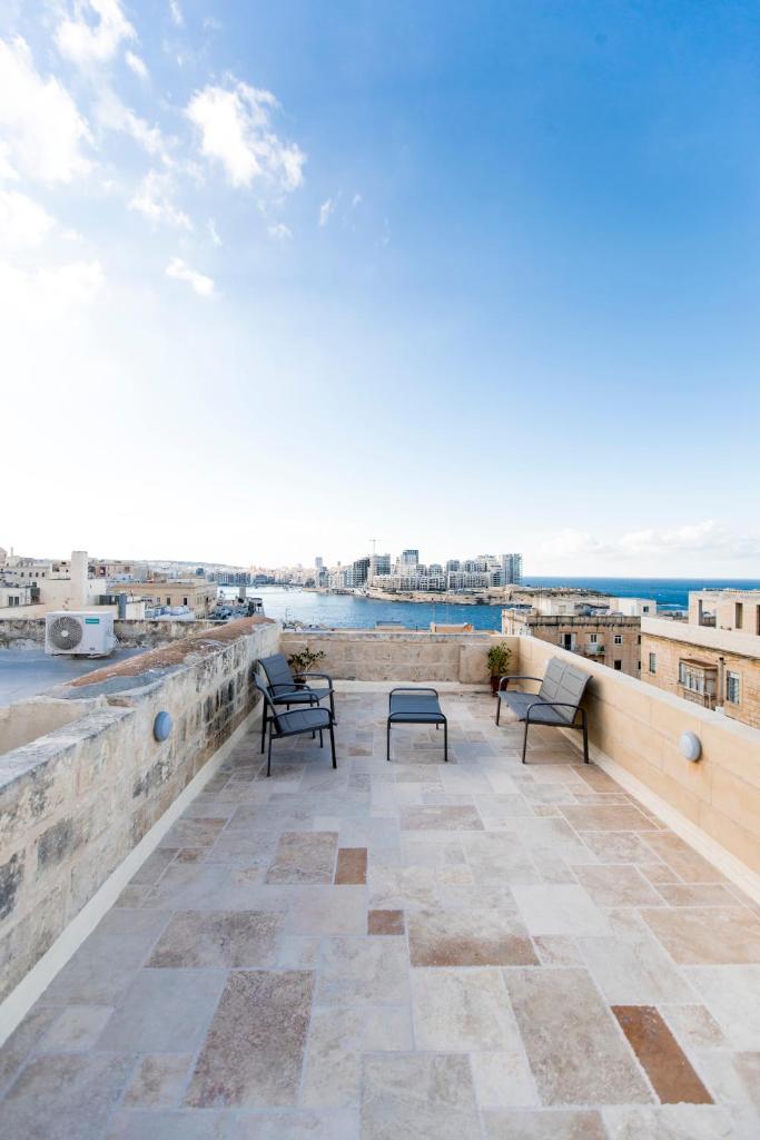 Valletta Collection - 101 Republic 6