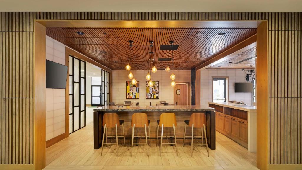 Holiday Inn San Jose-Silicon Valley, an IHG Hotel Image