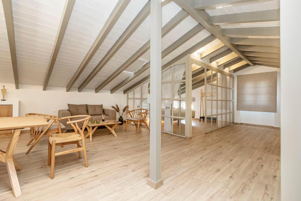 Pentanemi Loft, Corfu Old Town 4