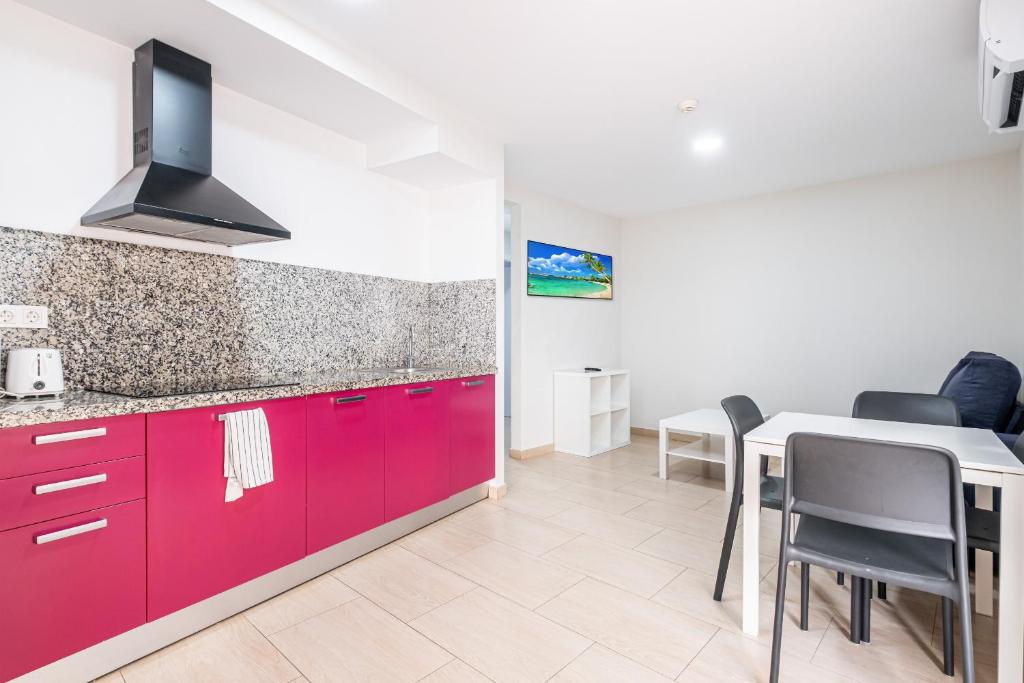 Apartamentos La Rosita Old Town 7