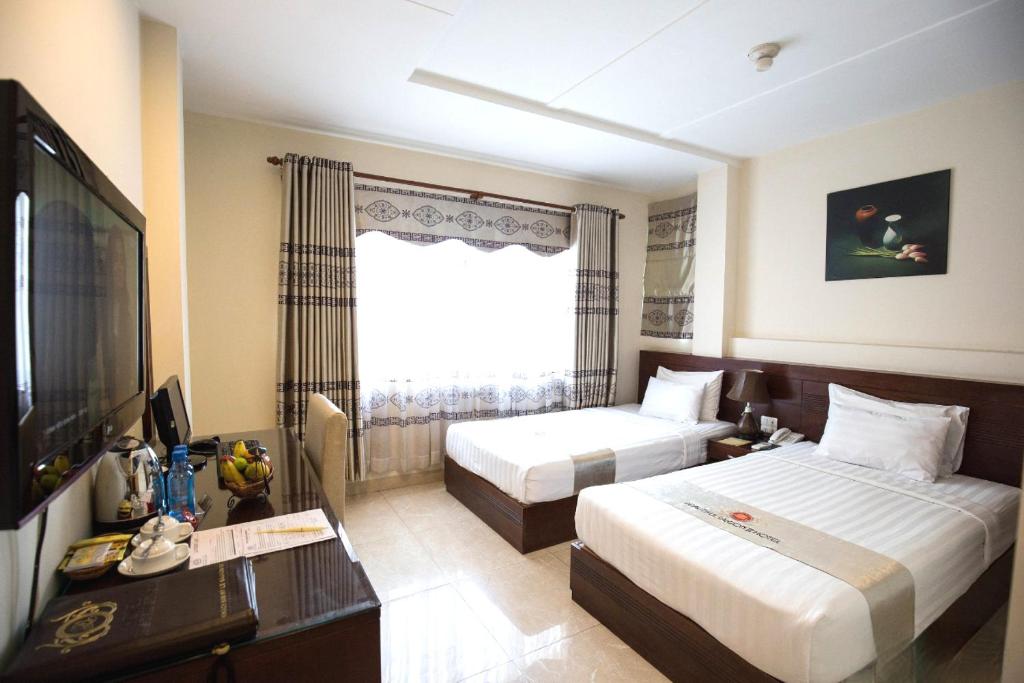 BEAUTIFUL BUI VIEN HOTEL