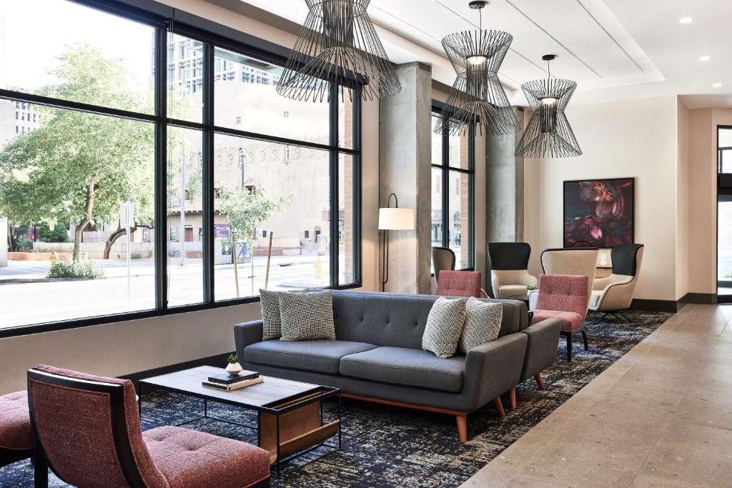 Hyatt Place Phoenix/Downtown Image