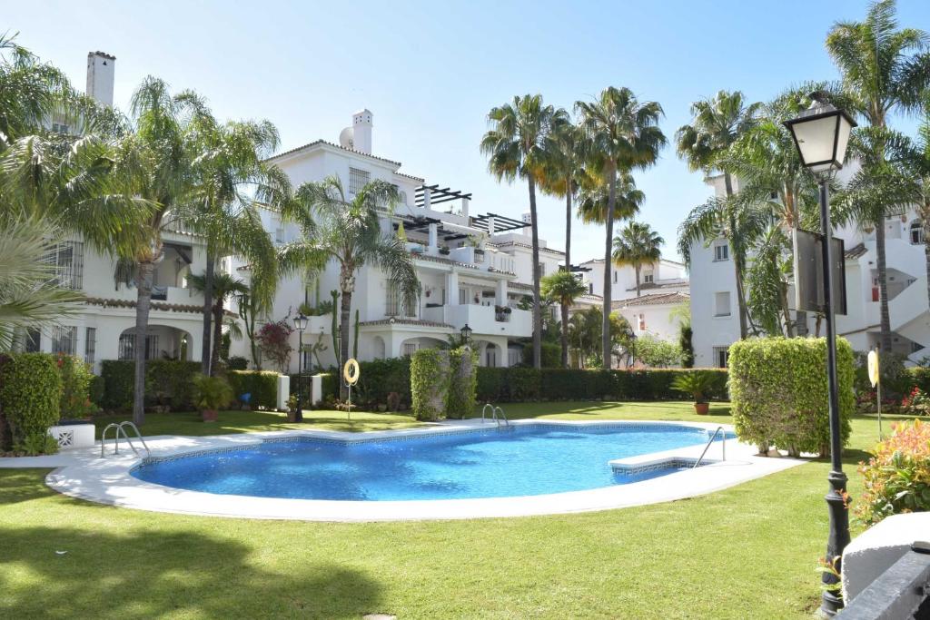 SERINAMAR- Los Naranjos de Marbella 4