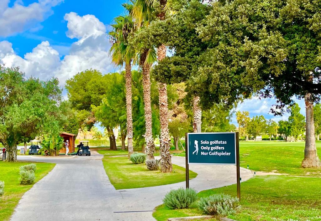 Villa con jardín en Oliva Nova Golf a 100m de la playa 5