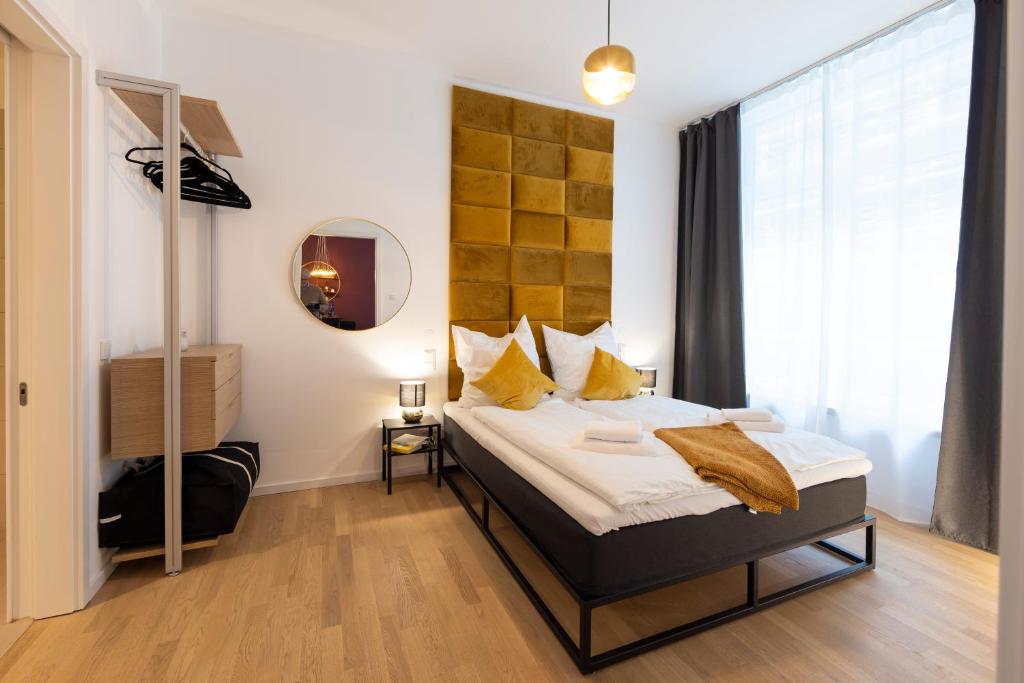 Pure Berlin Apartments - for up to 5 guests near Uber Arena, central, stylish 1