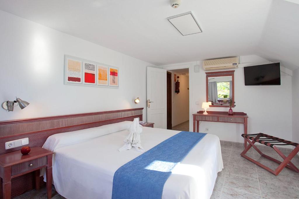 Apartamentos Cala Murada Tennis 5