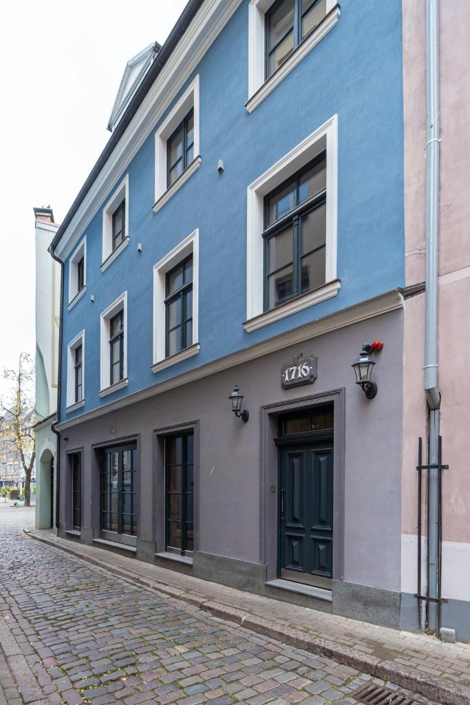 Enjoy Old Town vibes in 1716 Laipu Residence with 4 stylish Apartments and 1 Penthouse 7