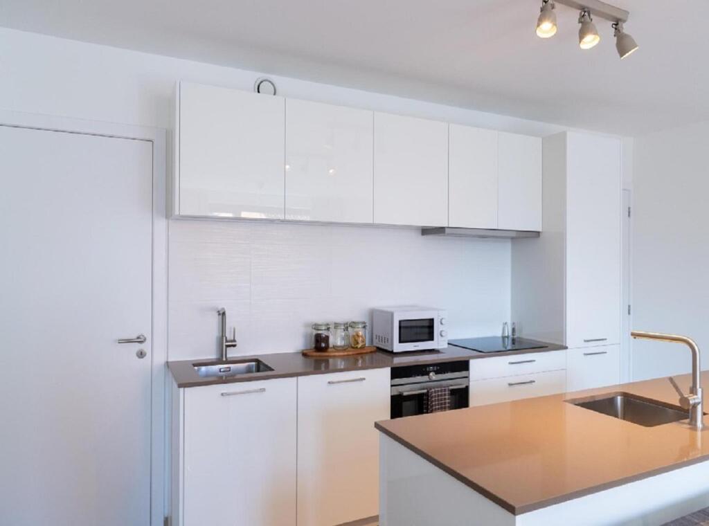 OneLuxStay near Diamond District 8