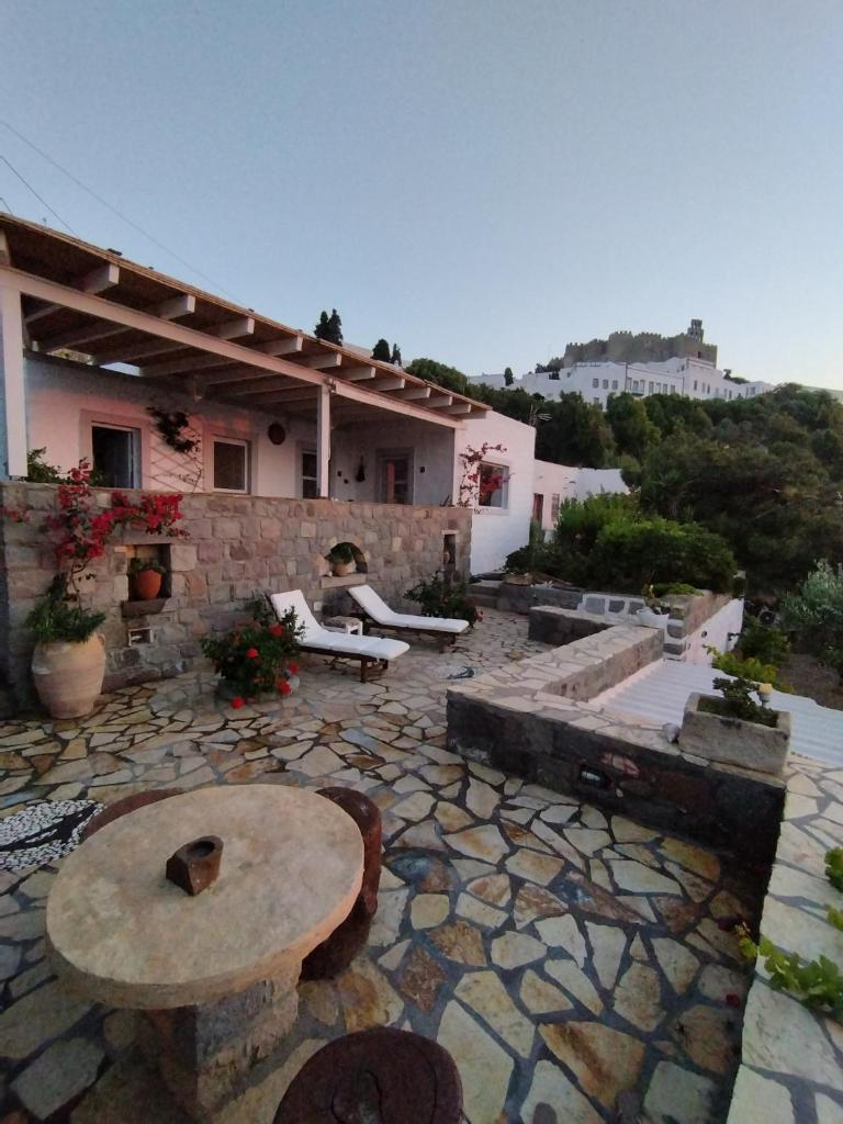 Patmos Chora traditional villa Genadio 1