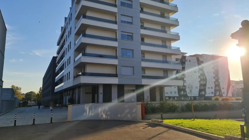 MINT ZAGREB 6