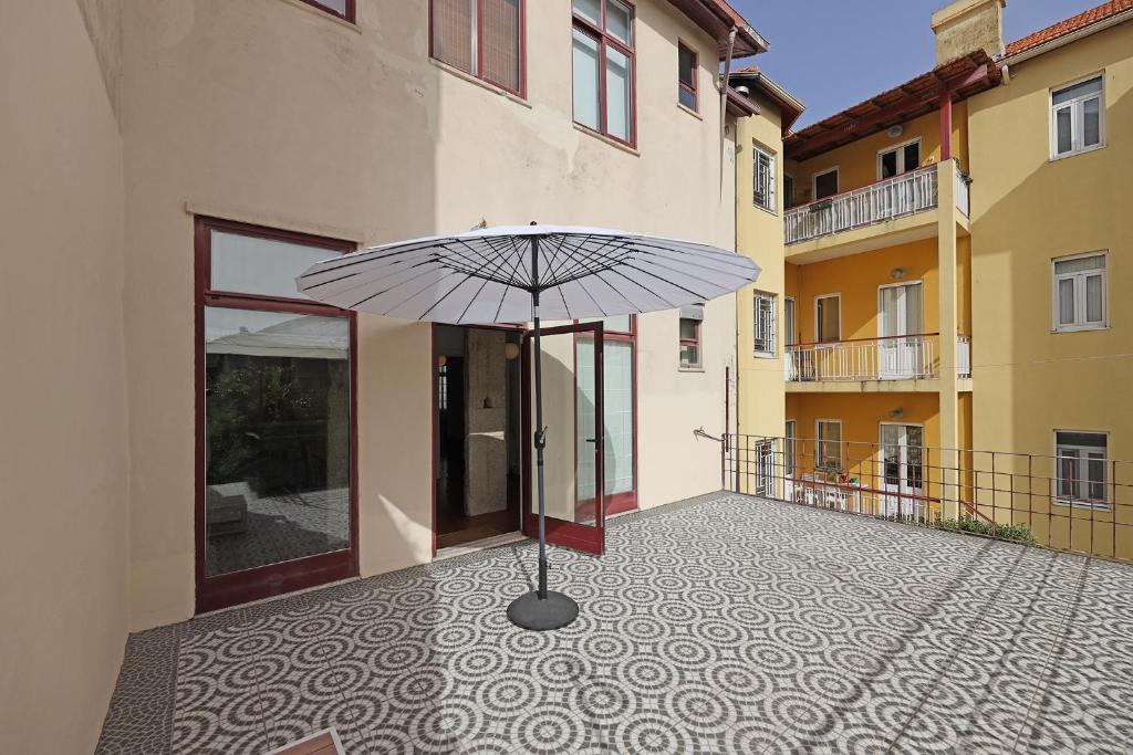 FLH Porto Classic Apartment with Terrace & Parking 7
