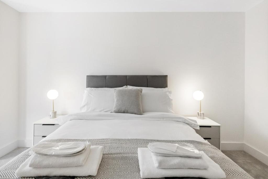 Tailored Stays - Water Street Apartments 7