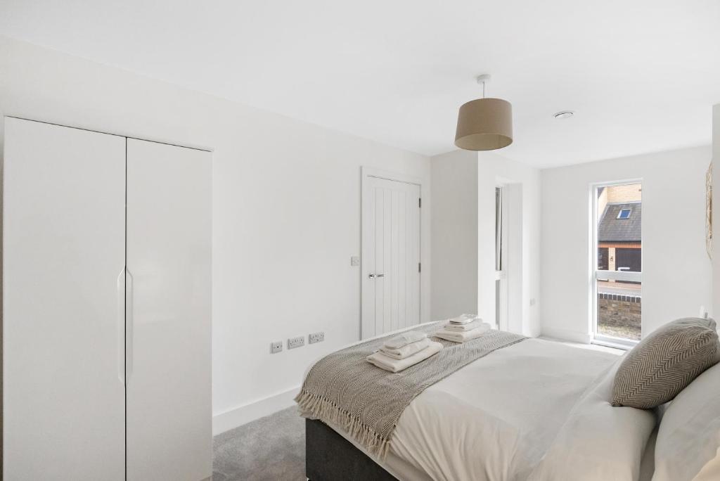 Tailored Stays - Water Street Apartments 6