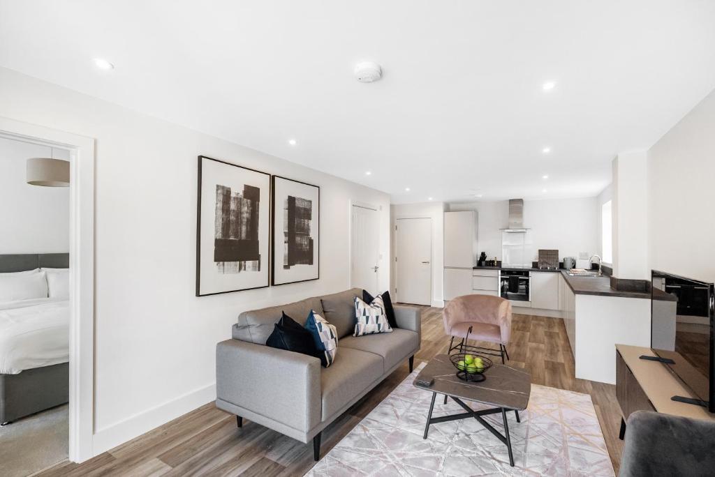 Tailored Stays - Water Street Apartments 8