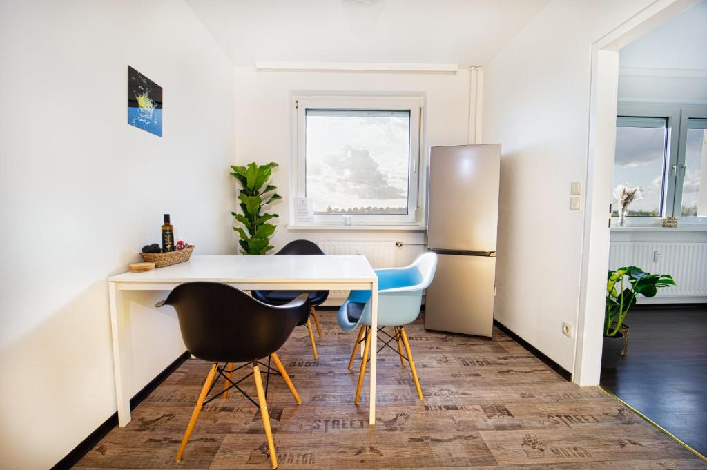 HejU - Luxury Aussicht - Kingsize Bed - Kitchen - Bathtub 8