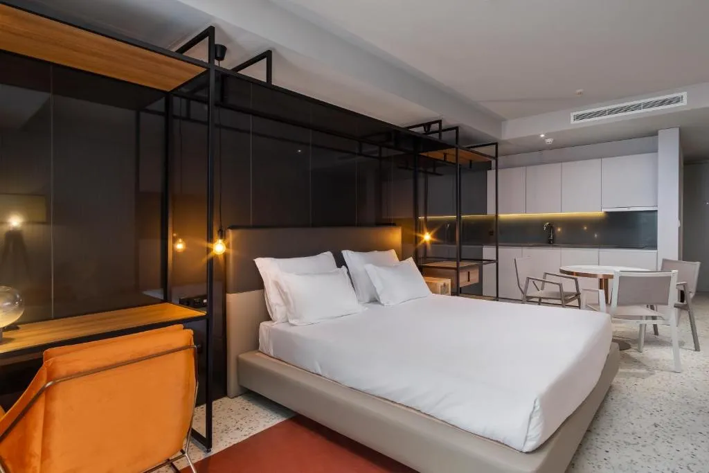 NEXT - by Savoy Signature 8