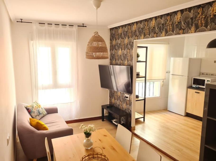 La casita verde. Metro cerca del Casco Viejo 3