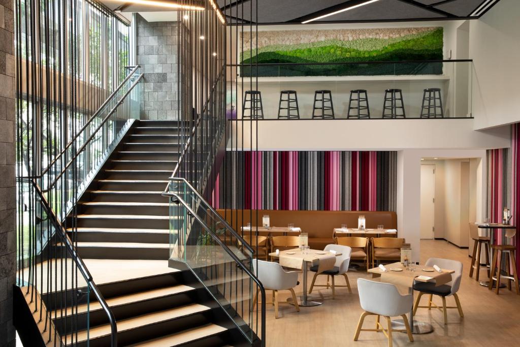 YOTEL Miami Image