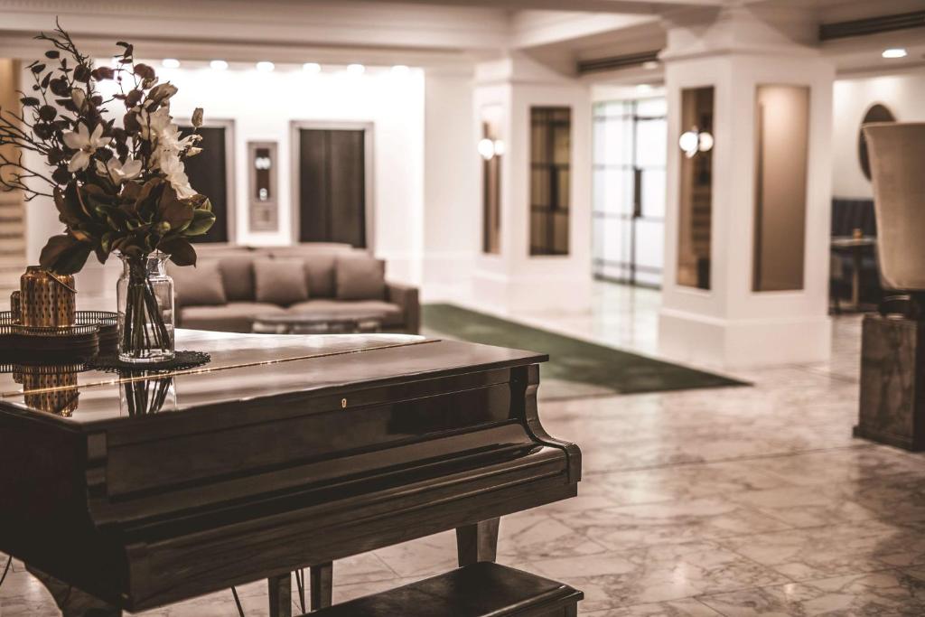 The Savoy Hotel on Little Collins Melbourne Image