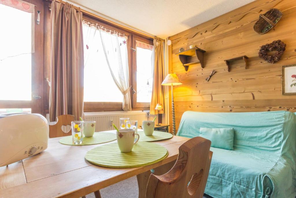 Photo de la galerie de l'établissement Studio with terrace view on Mont-Blanc, à La Plagne