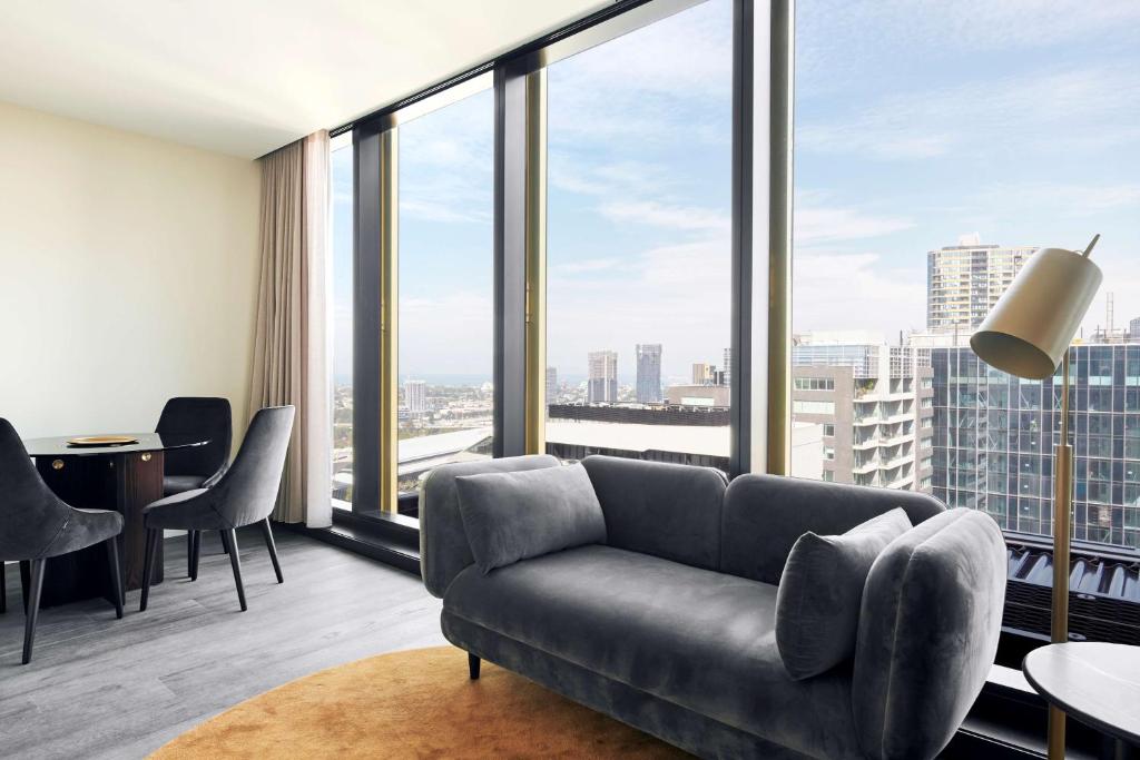 Quincy Hotel Melbourne Image