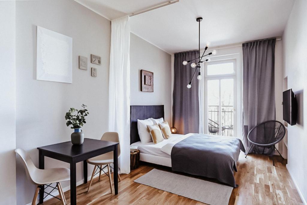 TurnKey I King George Square Studio 6