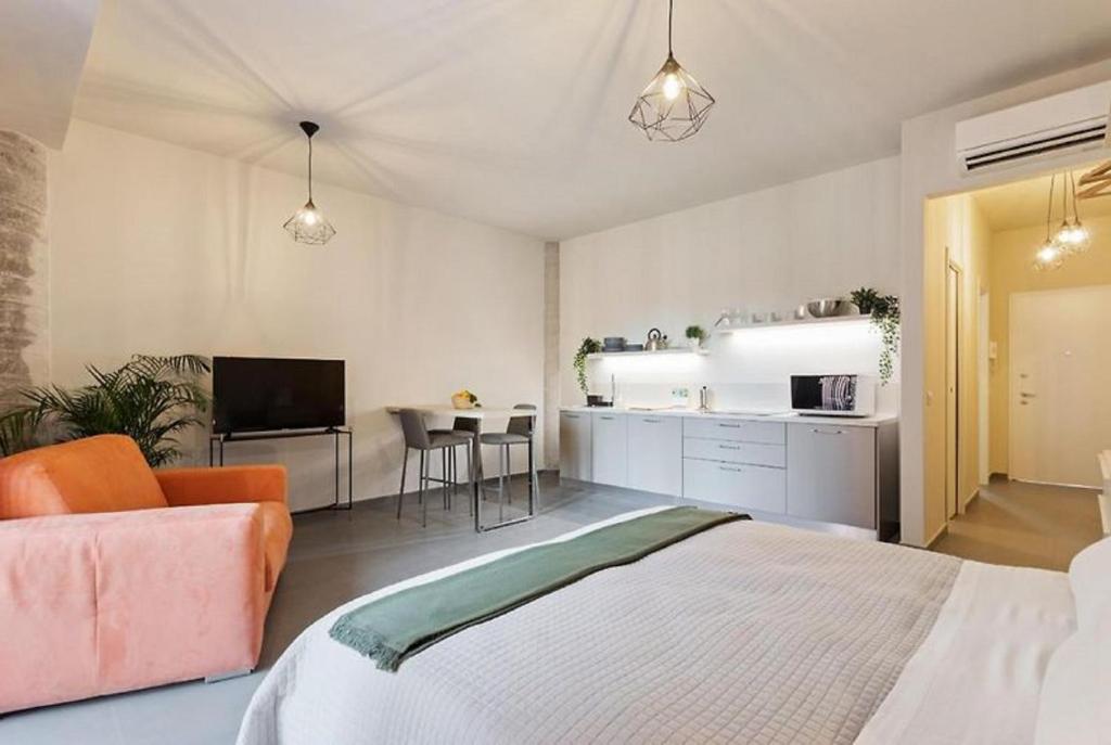 Etna Suite Design Apartments 4