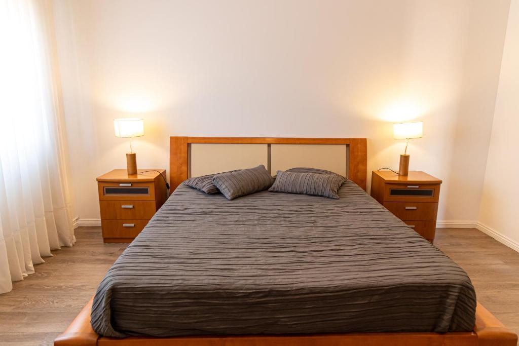 Twin House - Amarante 8