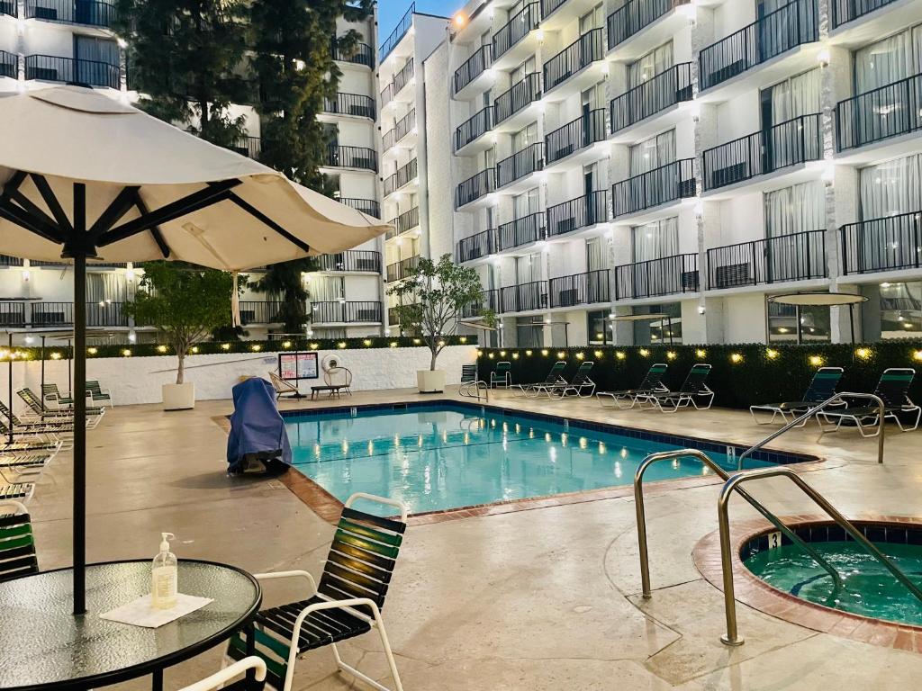 Glendale Express Hotel Los Angeles Image