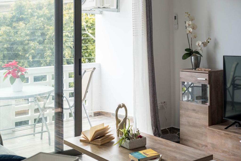 Happy Stay Apartment - Halefka Court 5