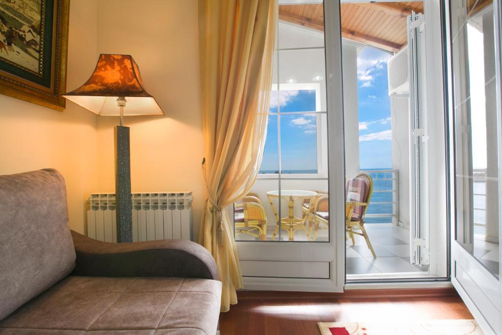 Royal Holiday Apartments Sveti Stefan 8