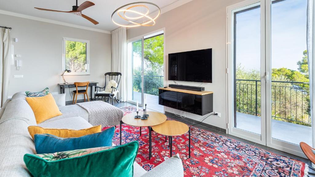 Photo de la galerie de l'établissement VILLA NEL BLU 8, Emma Villas, à Cervo