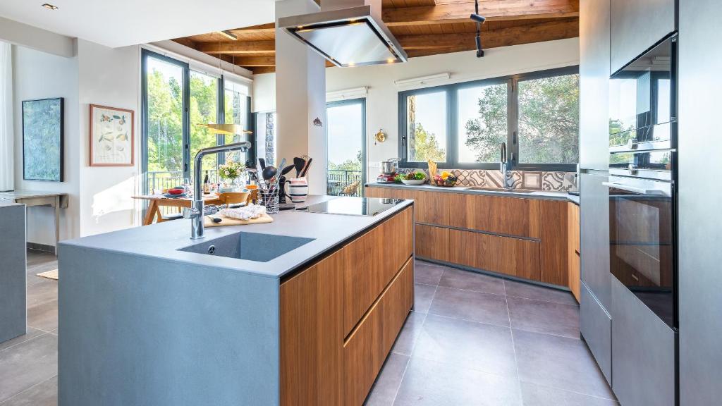 Photo de la galerie de l'établissement VILLA NEL BLU 8, Emma Villas, à Cervo 50 autres photos