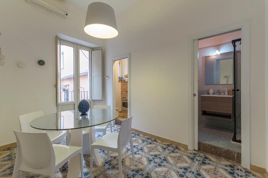 ELEGANT APARTMENT IN TAORMINA 8