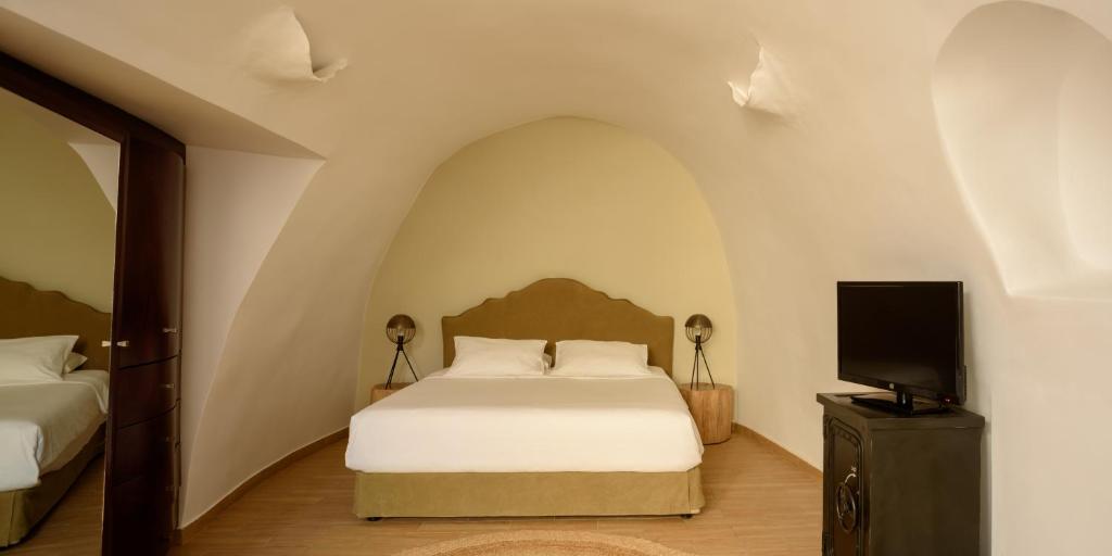 Suite Home Santorini 2