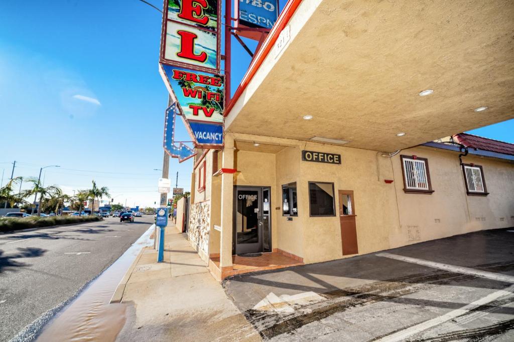 Geneva Motel Image