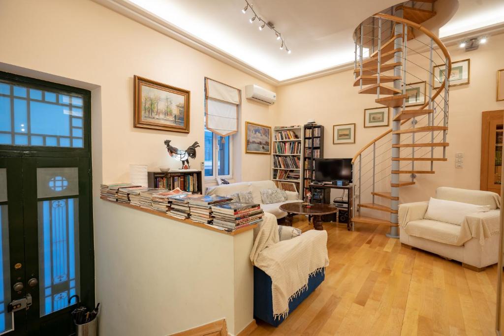 Acropolis metro st 3 bedrms 6 pers maisonette by MPS 2