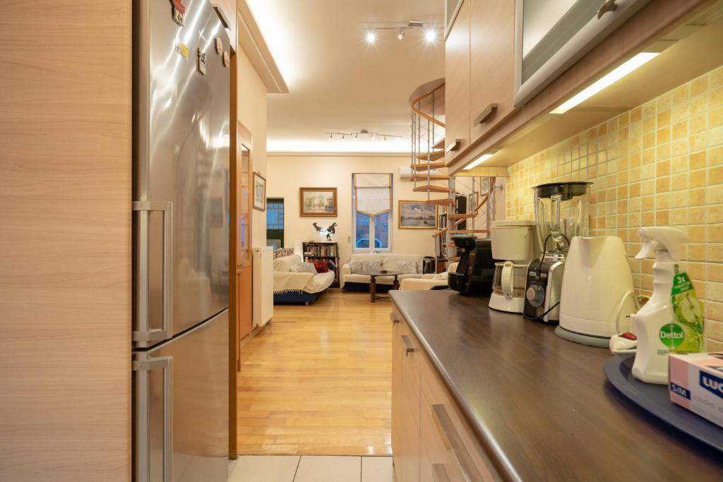 Acropolis metro st 3 bedrms 6 pers maisonette by MPS 6