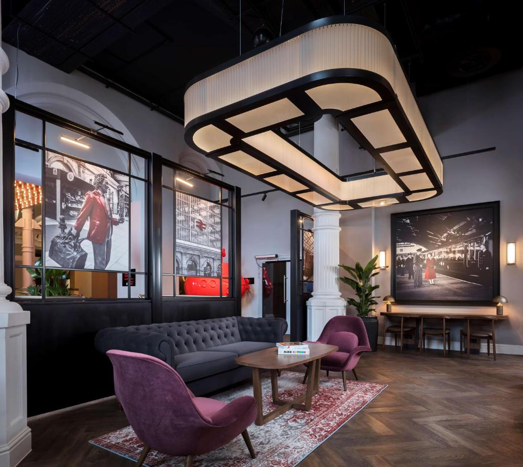 Radisson RED Hotel, Liverpool Image