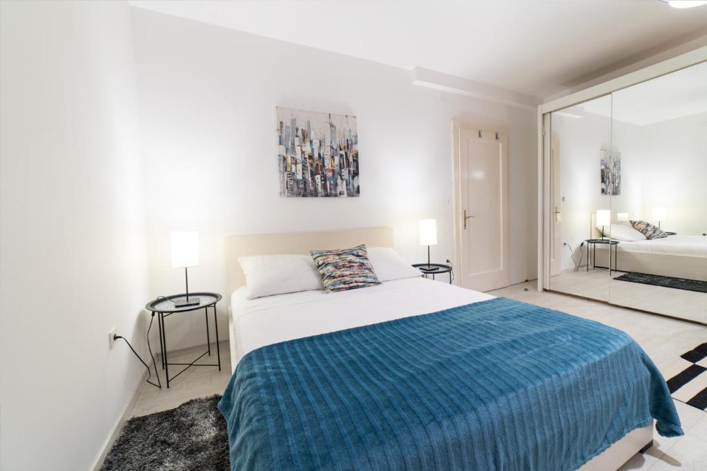 Angela Luxury Studio Apartment 2