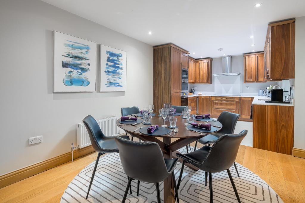 Stylish home close to Regents Park 8
