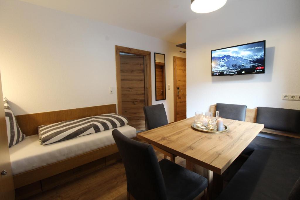 Chasa Patria Apartments 4