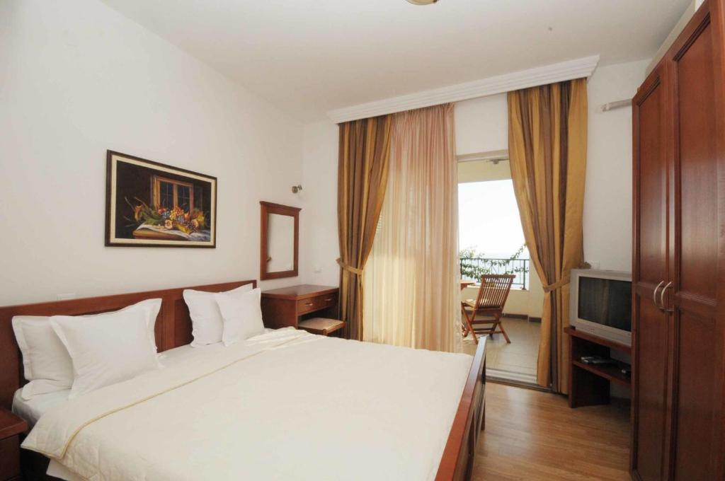 Apartments Leut 8