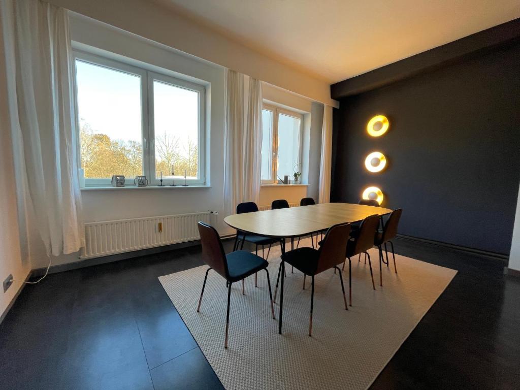 TruRetreats Design Loft für 8 Personen I Riesige Küche I eCharger I 65z SmartTV I 150qm 8