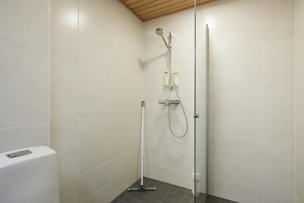 New apartment w/WiFi & car park 3